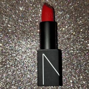 NARS lipstick Inappropriate Red